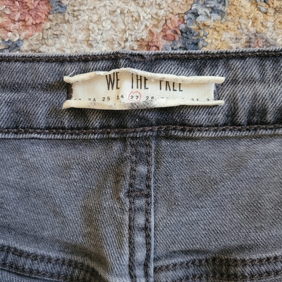 We The Free Embroidered‎ Floral Denim Pants Raw Hem Gray / Black Size 27 Jeans - Picture 12 of 16